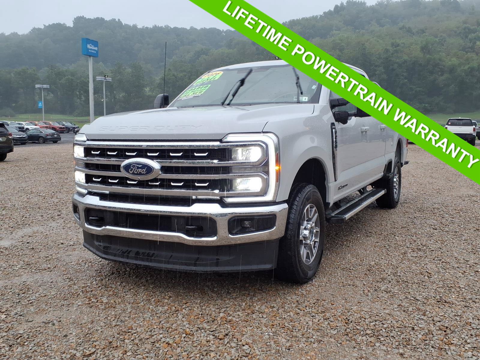 Used 2026 Ford F250 Lariat AWD/4WD image 1
