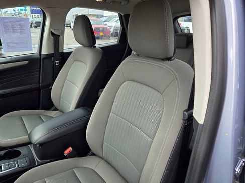 Used 2022 Ford Escape S image 12