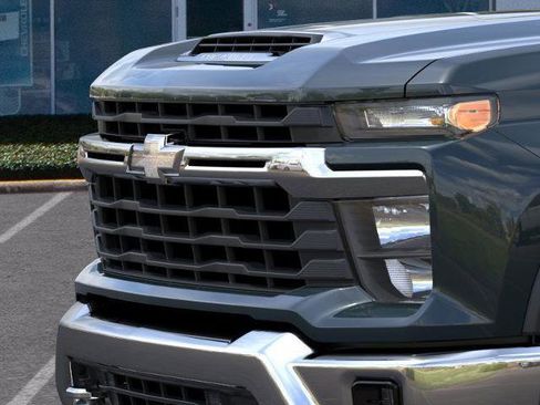 New 2026 Chevrolet Silverado 2500 LT image 13