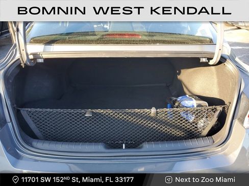 Used 2025 Hyundai Elantra SE image 9