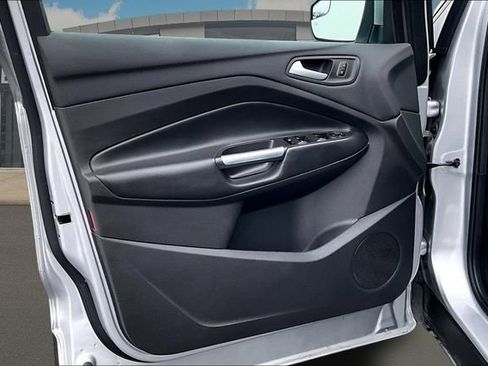 Used 2018 Ford Escape SEL image 18