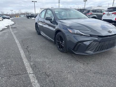 New 2026 Toyota Camry SE image 1