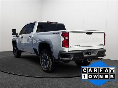 Used 2021 Chevrolet Silverado 2500 Custom w/ Custom Value Package AWD/4WD image 3