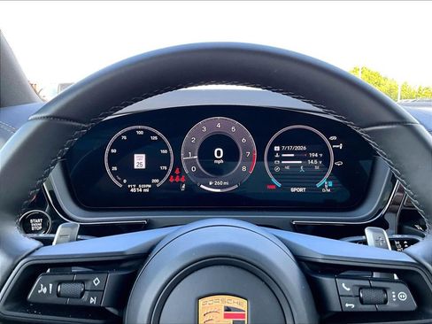 Certified 2025 Porsche Cayenne S AWD/4WD image 25