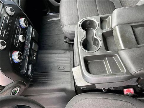 Used 2020 GMC Sierra 1500 SLE w/ SLE Value Package image 15