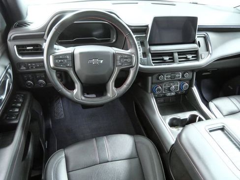 Used 2023 Chevrolet Suburban RST w/ Sport Performance Package AWD/4WD image 4