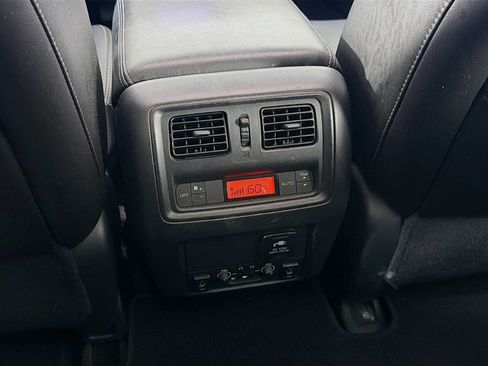 Used 2013 Nissan Pathfinder Platinum w/ Platinum Premium Pkg AWD/4WD image 26