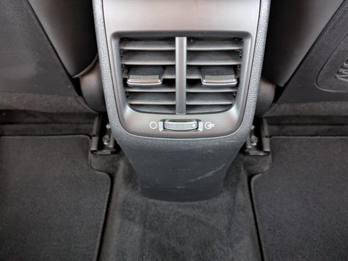 Used 2017 Kia Niro EX image 14