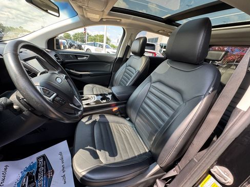 Certified 2017 Ford Edge SEL w/ Equipment Group 201A AWD/4WD image 25