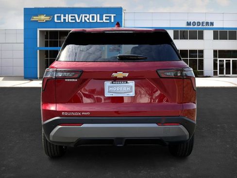 New 2026 Chevrolet Equinox LT w/ Convenience Package II image 4