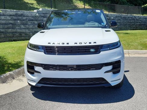 New 2026 Land Rover Range Rover Sport Dynamic SE AWD/4WD image 8