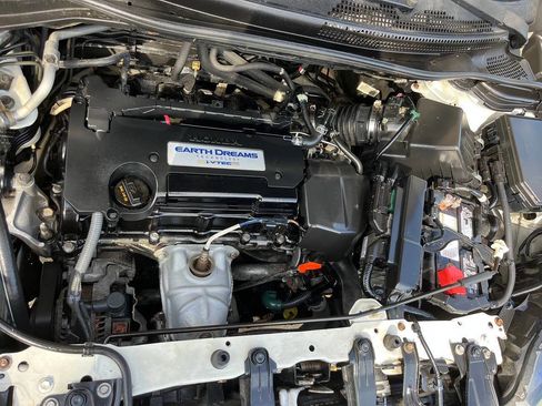 Used 2015 Honda CR-V EX image 3