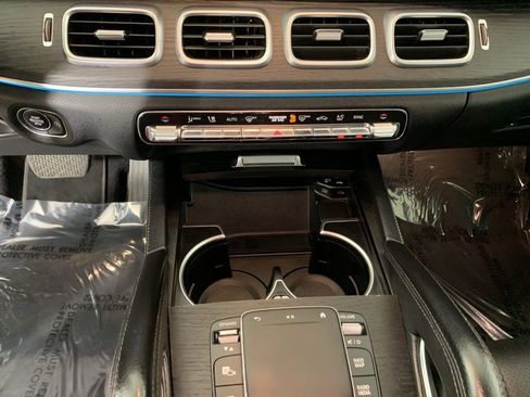 Used 2022 Mercedes-Benz GLE 350 4MATIC w/ AMG Line Exterior image 25