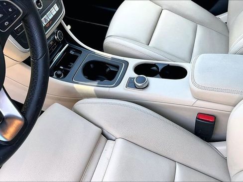 Used 2018 Mercedes-Benz CLA 250 image 15