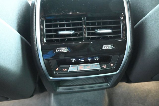 New 2027 BMW X6 xDrive40i AWD/4WD image 16