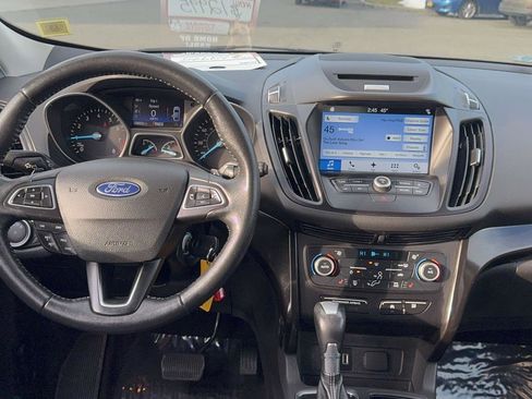 Used 2018 Ford Escape SE w/ SE Sport Appearance Package image 13