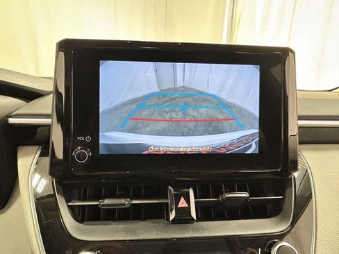 Used 2023 Toyota Corolla LE FWD image 15