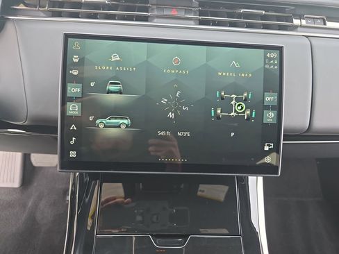 Certified 2025 Land Rover Range Rover Sport image 21