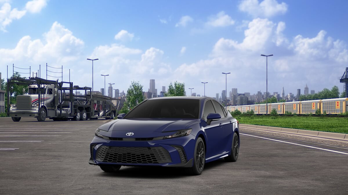 New 2026 Toyota Camry SE FWD image 18