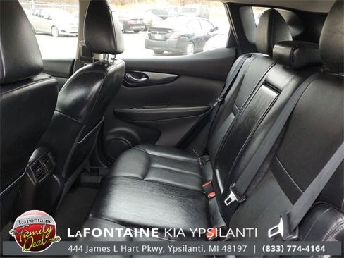 Used 2021 Nissan Rogue Sport SL w/ Premium Package image 30