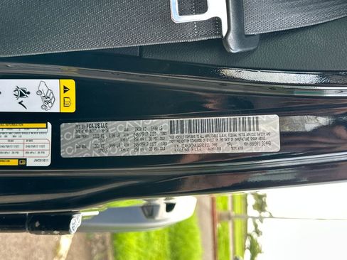 Used 2018 Jeep Wrangler Unlimited Sport image 22