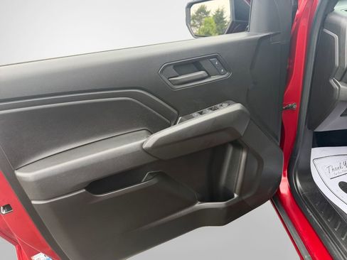 Certified 2024 Chevrolet Colorado Trail Boss w/ Technology Package AWD/4WD image 14