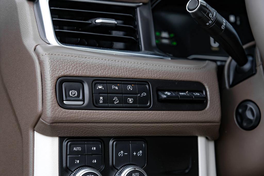 Used 2022 GMC Yukon Denali AWD/4WD image 22