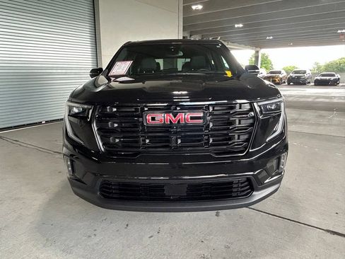 Used 2024 GMC Acadia Elevation FWD image 8