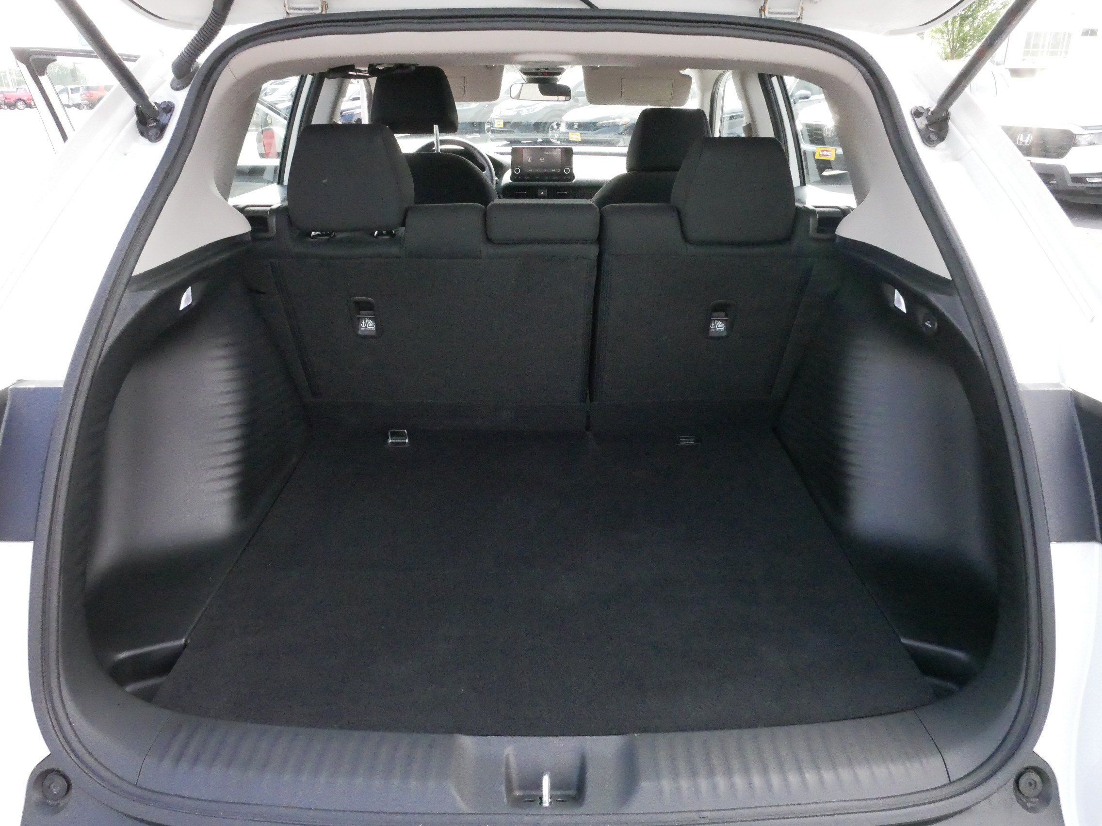 Used 2024 Honda HR-V LX image 18