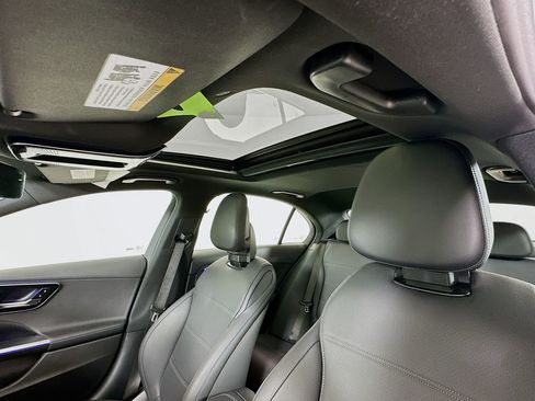 Used 2025 Mercedes-Benz C 300 Sedan image 24