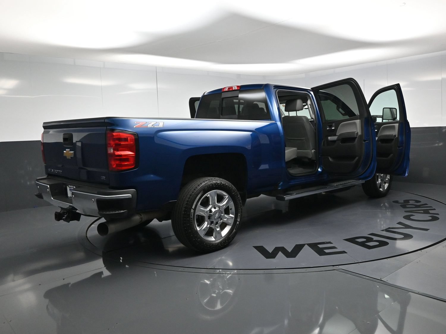 Used 2019 Chevrolet Silverado 2500 LTZ w/ Duramax Plus Package AWD/4WD image 27