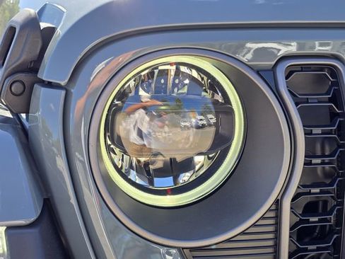 New 2026 Jeep Gladiator Sport AWD/4WD image 8