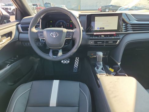 New 2026 Toyota Camry SE image 10