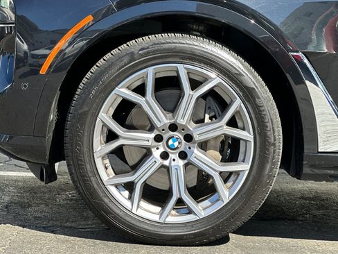 Used 2024 BMW X7 xDrive40i AWD/4WD image 28