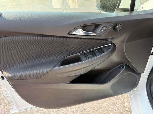 Used 2016 Chevrolet Cruze LS FWD image 13
