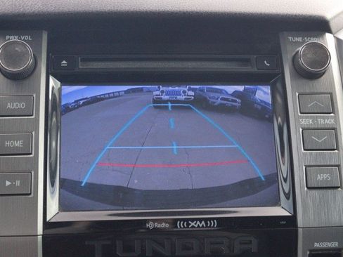 Used 2015 Toyota Tundra SR5 w/ SR5 Upgrade Package AWD/4WD image 17