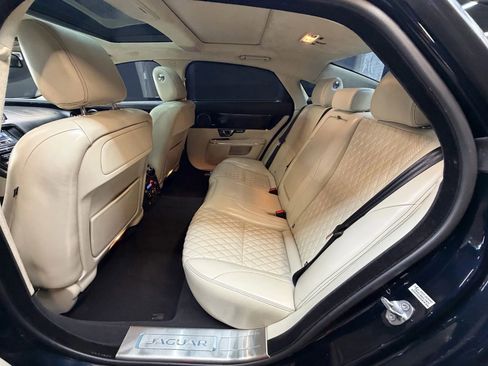 Used 2016 Jaguar XJ L Portfolio image 34