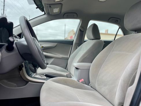 Used 2010 Toyota Corolla FWD image 11