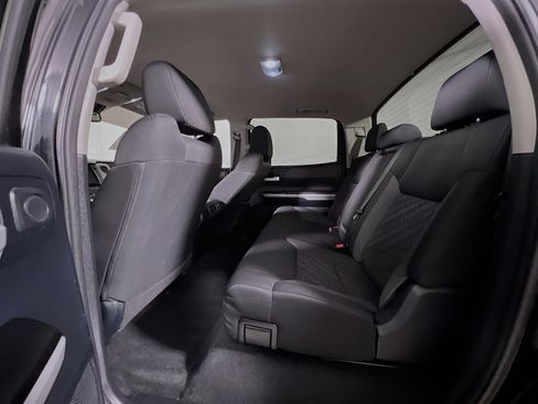 Used 2018 Toyota Tundra SR5 w/ SR5 Upgrade Package image 28