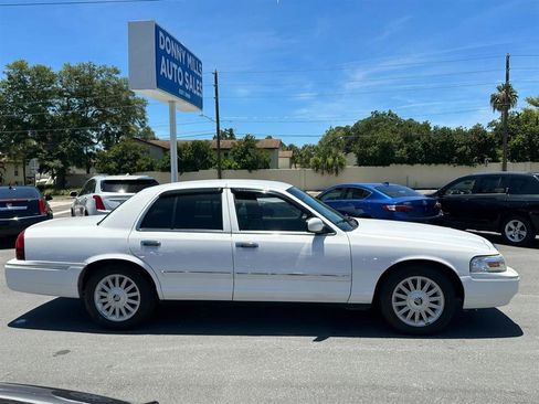Used 2011 Mercury Grand Marquis LS RWD image 8