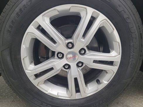 Used 2020 GMC Terrain SLE w/ Driver Convenience Package image 31