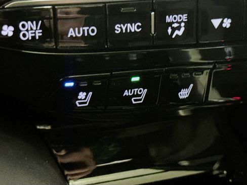 Used 2022 Acura MDX A-Spec image 21