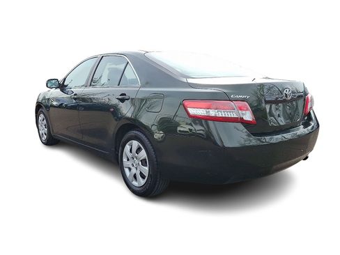 Used 2011 Toyota Camry LE image 4