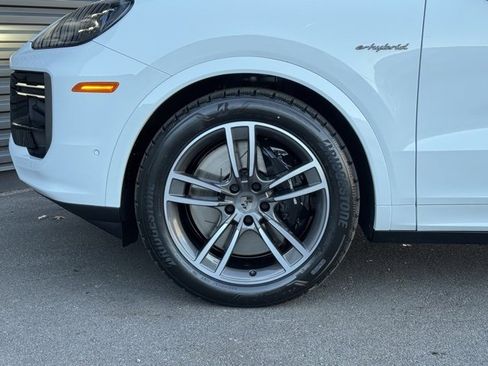 New 2026 Porsche Cayenne Turbo image 11