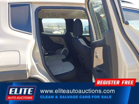 Used 2016 Jeep Renegade Latitude image 15