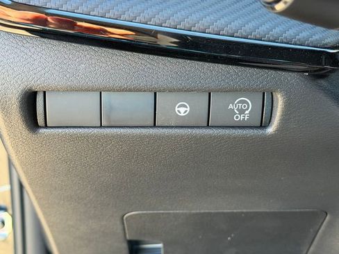 New 2026 Nissan Kicks SR FWD image 12