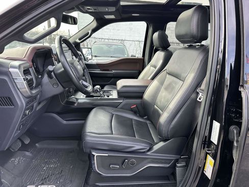 Used 2022 Ford F150 Lariat w/ Equipment Group 502A High image 12