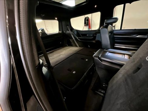 Used 2022 Jeep Grand Wagoneer Series I image 17