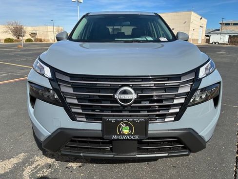 New 2026 Nissan Rogue SV FWD image 10