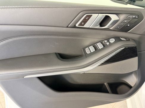 Certified 2025 BMW X7 M60i AWD/4WD image 12